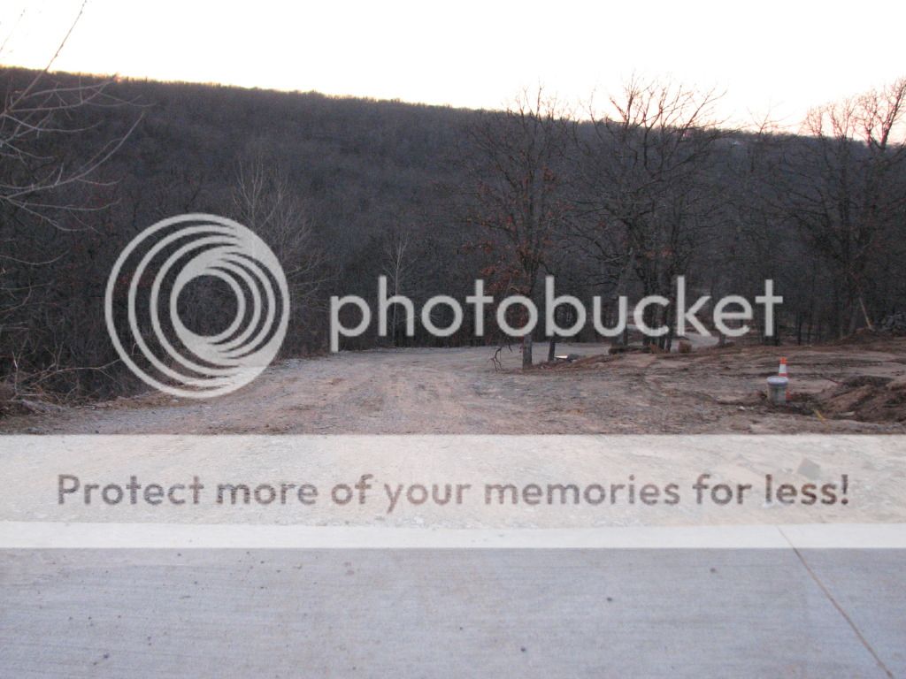 Pouring A Sloped Driveway....... Concrete & Paving Contractor Talk